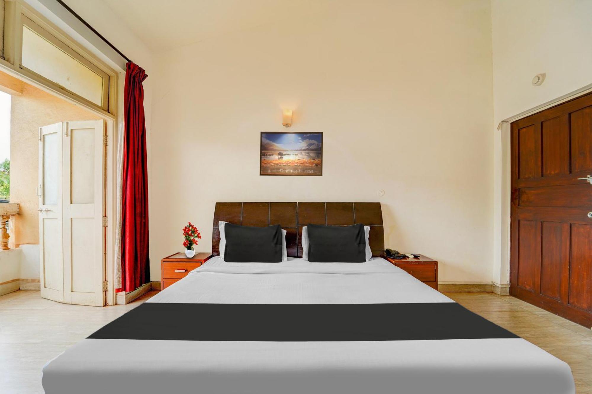 Super Townhouse Calangute - Baga Circle Formerly Park Avenue Bagian luar foto