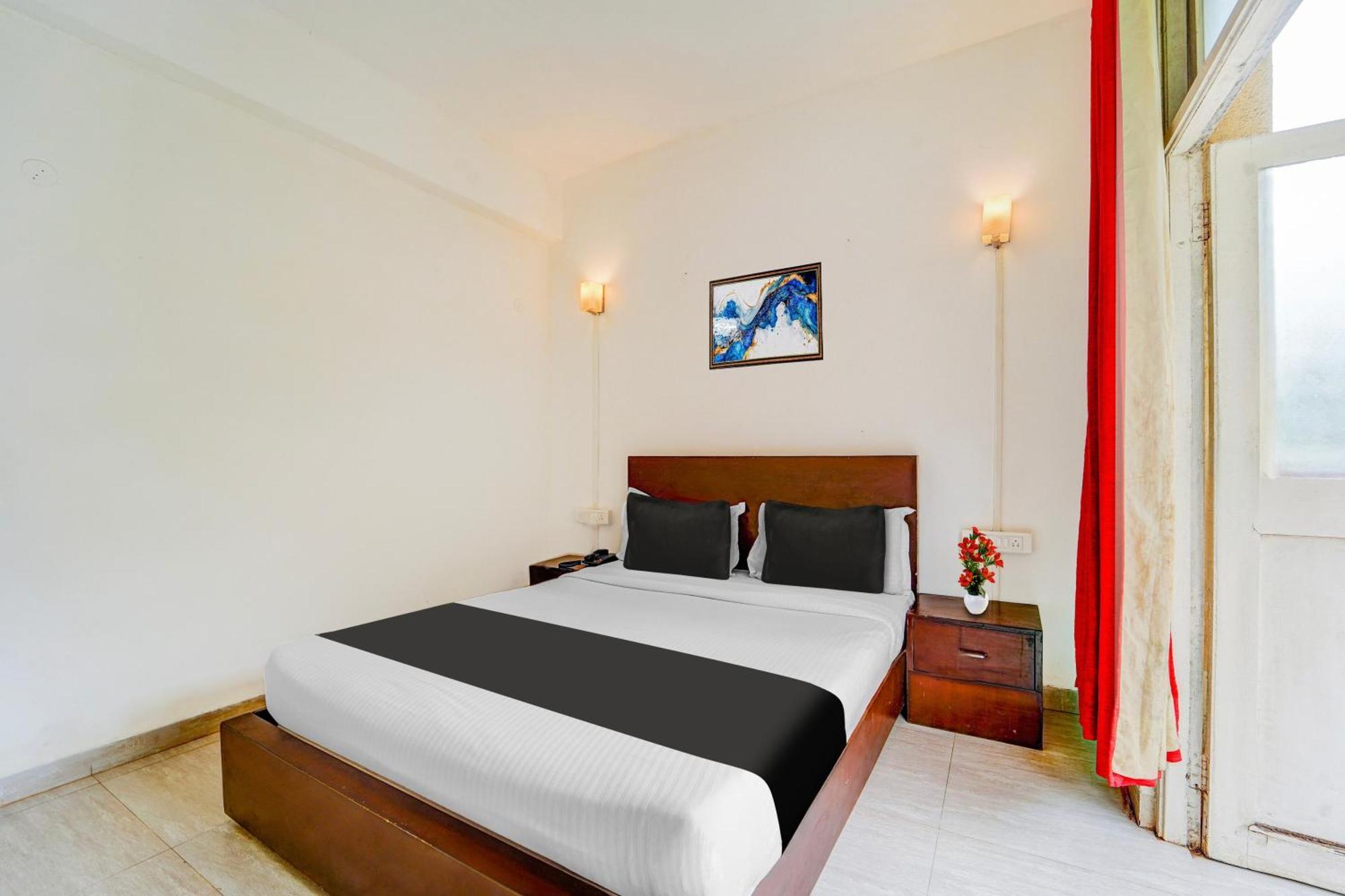 Super Townhouse Calangute - Baga Circle Formerly Park Avenue Bagian luar foto